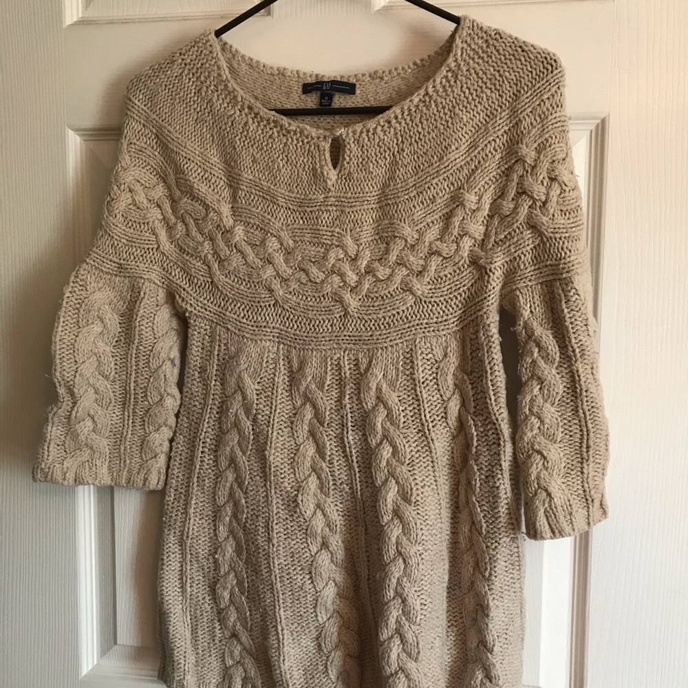 Gap cable knit sweater